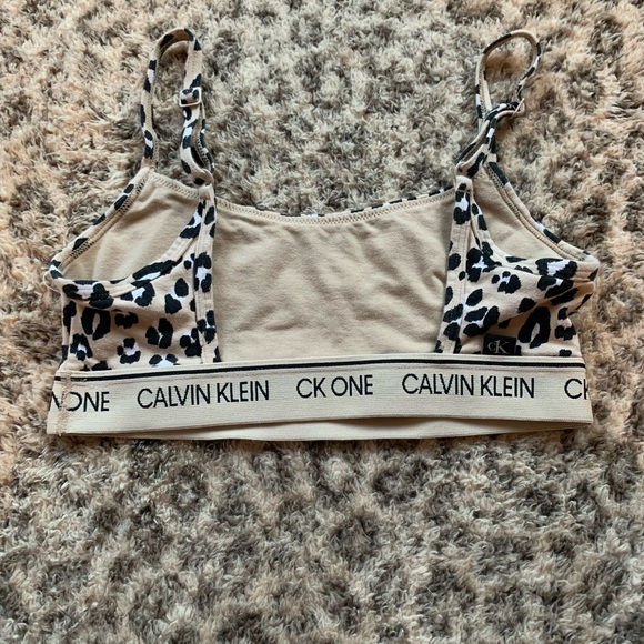 Calvin Klein bra!💗 - Picture 2 of 3